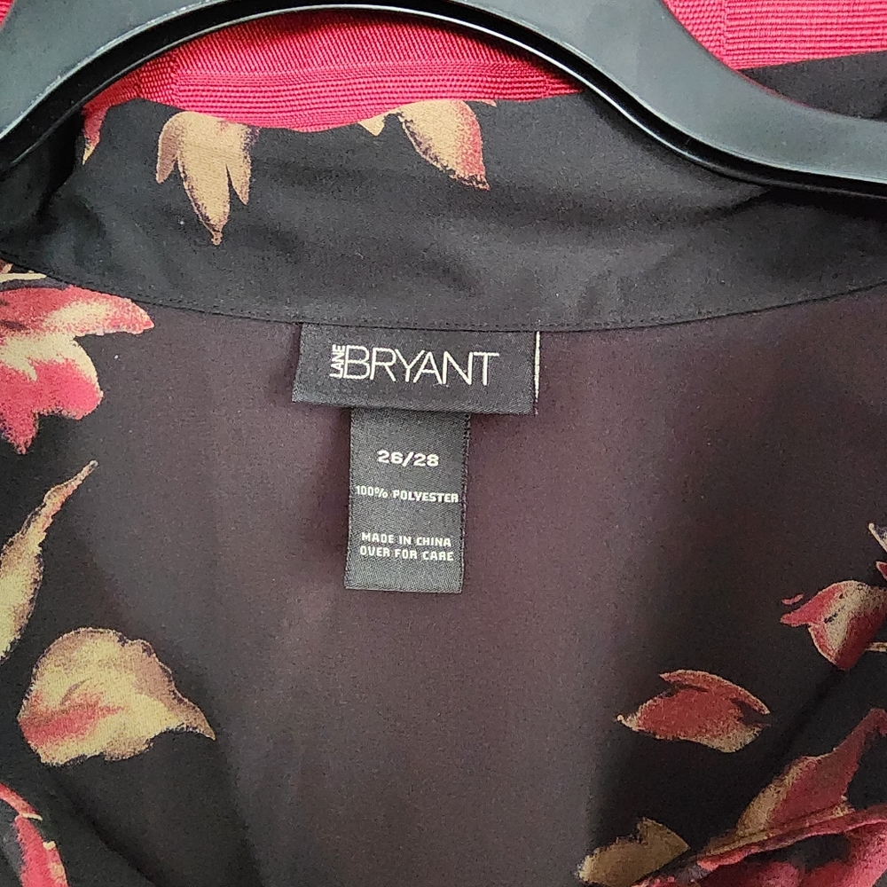 Plus Size Top - Picture 2 of 2